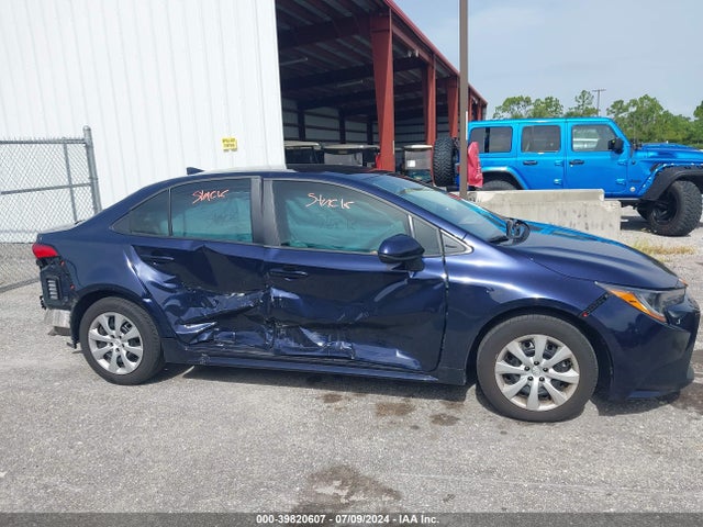Toyota COROLLA LE 2022 5YFEPMAE8NP370659 Image 13