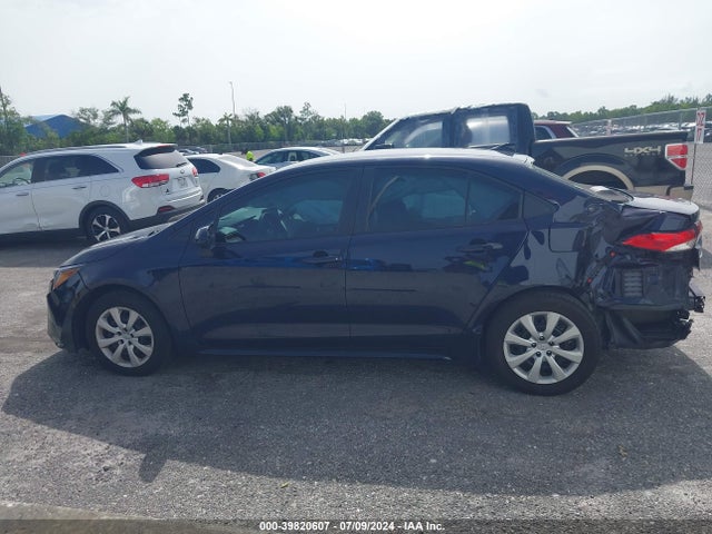 Toyota COROLLA LE 2022 5YFEPMAE8NP370659 Image 14