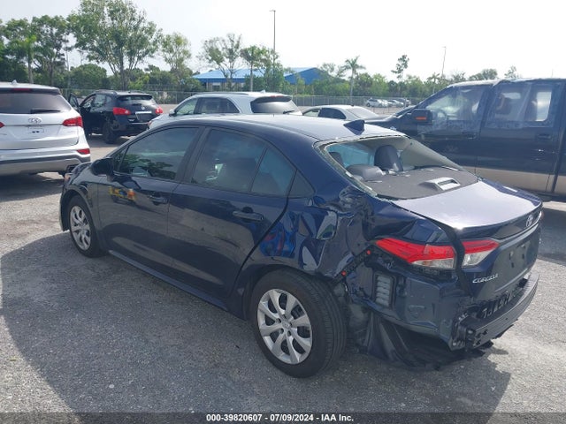 Toyota COROLLA LE 2022 5YFEPMAE8NP370659 Image 3