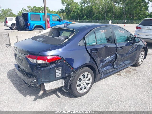 Toyota COROLLA LE 2022 5YFEPMAE8NP370659 Image 4