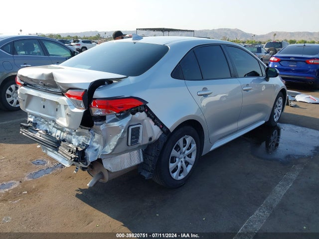 Toyota COROLLA LE 2022 JTDEPMAE2NJ211317 Image 4