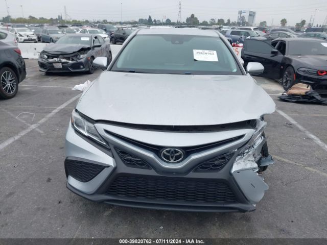 4T1G11AK6MU515886 Toyota CAMRY SE
