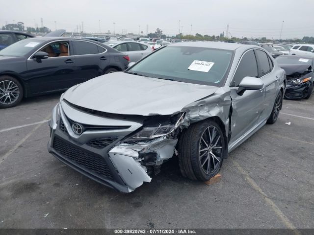 4T1G11AK6MU515886 Toyota CAMRY SE