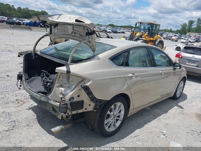 Ford FUSION SE 2019 3FA6P0HD4KR111494 Image 4