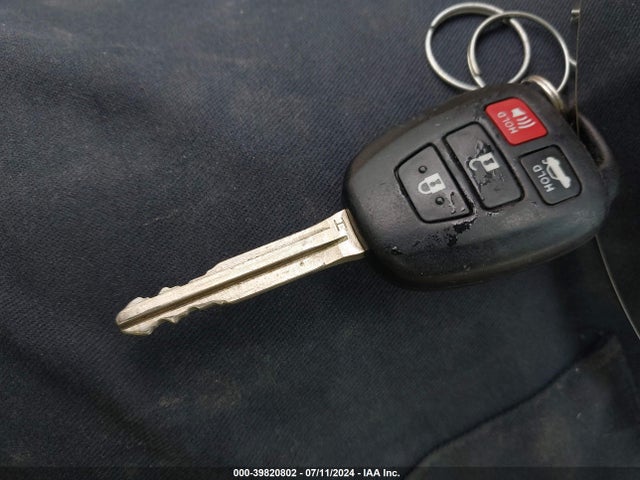 Toyota CAMRY LE 2015 4T4BF1FKXFR480038 Image 11