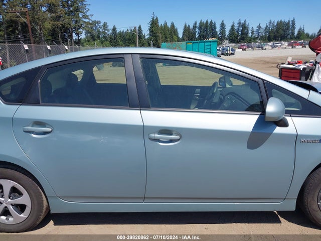 Toyota Prius Two 2015 JTDKN3DU8F1968150 Image 13