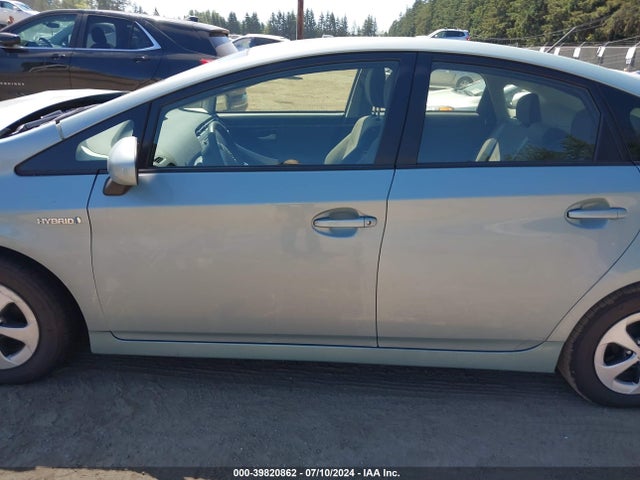 Toyota Prius Two 2015 JTDKN3DU8F1968150 Image 14