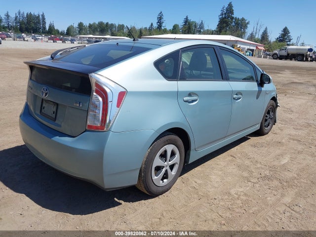 Toyota Prius Two 2015 JTDKN3DU8F1968150 Image 4