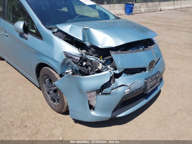 Toyota Prius Two 2015 JTDKN3DU8F1968150 Image 6
