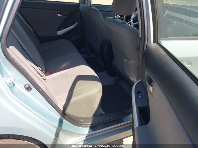 Toyota Prius Two 2015 JTDKN3DU8F1968150 Image 8