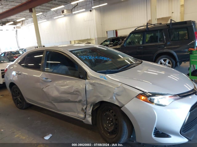 Toyota COROLLA LE 2018 2T1BURHE5JC044794 Image 13