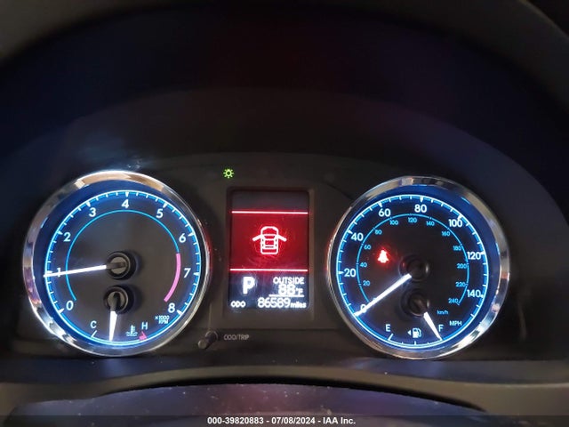Toyota COROLLA LE 2018 2T1BURHE5JC044794 Image 7