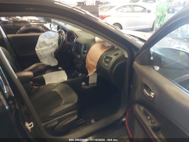 3C4NJDDB2LT233343 Jeep Compass Trailhawk 4x4