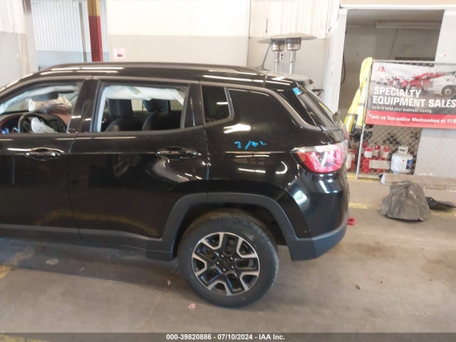 3C4NJDDB2LT233343 Jeep Compass Trailhawk 4x4