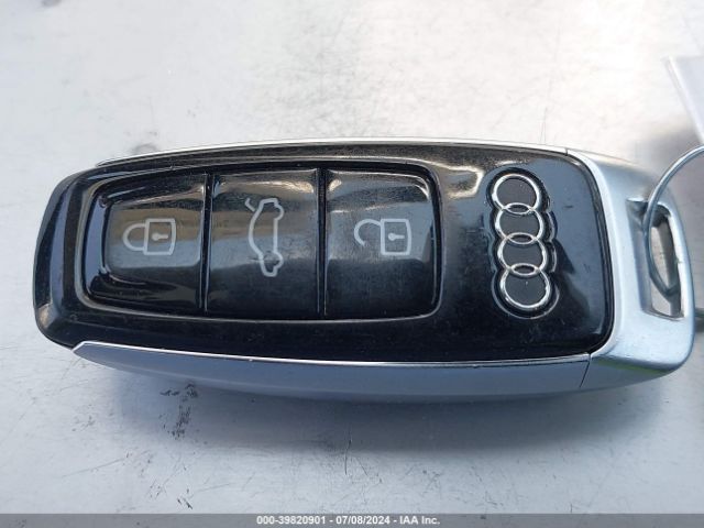 WA1BVAF19KD011844 Audi Q8 55 Premium