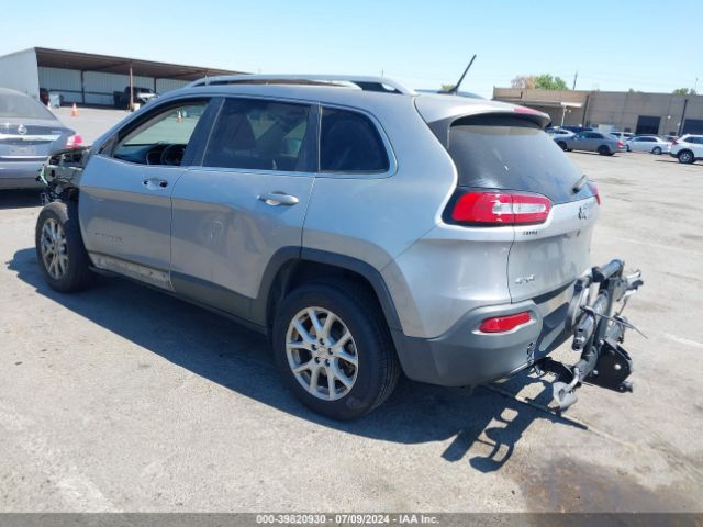 1C4PJMCB0GW320670 Jeep Cherokee Latitude