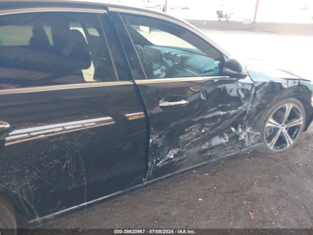 W1KAF4GB2PR089938 Mercedes-Benz C 300 Sedan