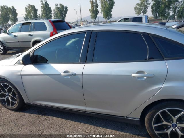 1FADP3H27JL313444 Ford FOCUS SEL