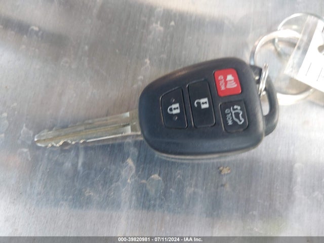 Toyota Rav4 Xle 2016 2T3WFREV5GW256691 Image 11