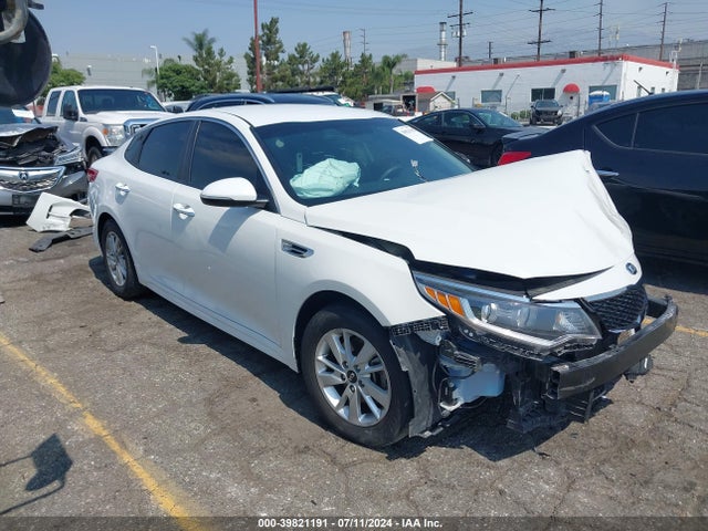 KIA Optima Lx 2018 5XXGT4L35JG206420 Image 13