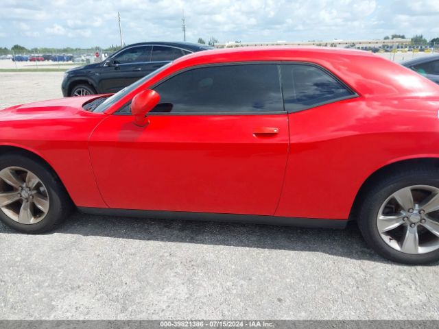 2C3CDZAG2LH105256 Dodge Challenger Sxt