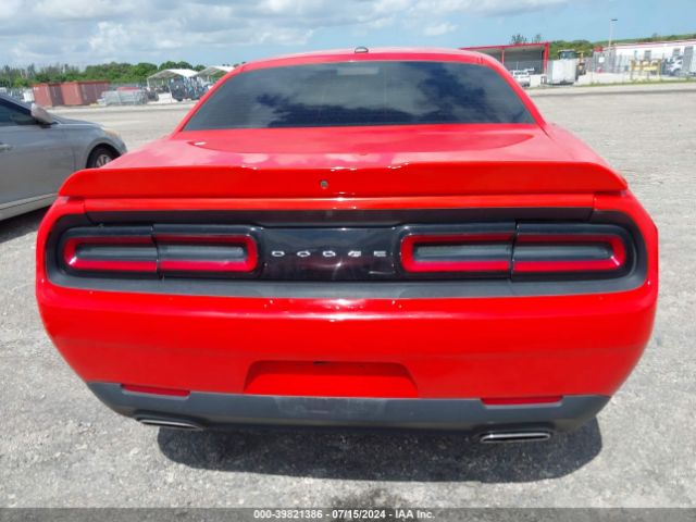 2C3CDZAG2LH105256 Dodge Challenger Sxt