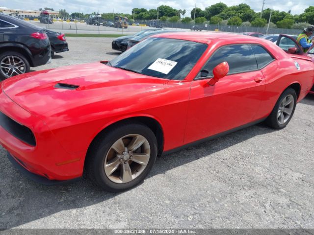 2C3CDZAG2LH105256 Dodge Challenger Sxt