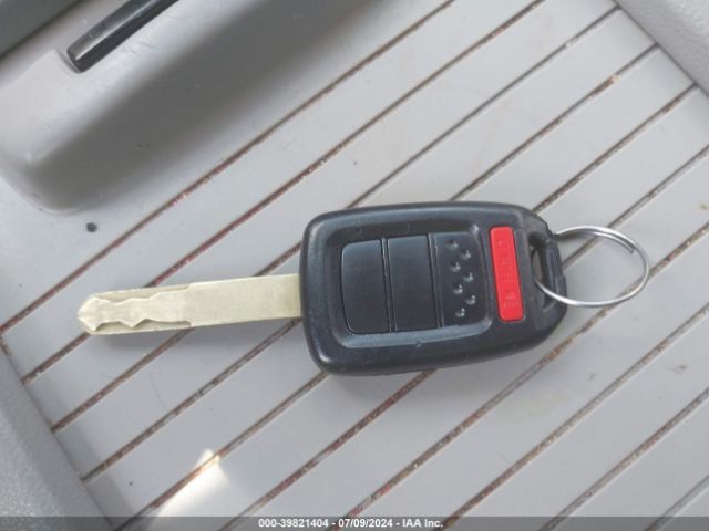 5J6RM3H39EL013289 Honda CR-V LX