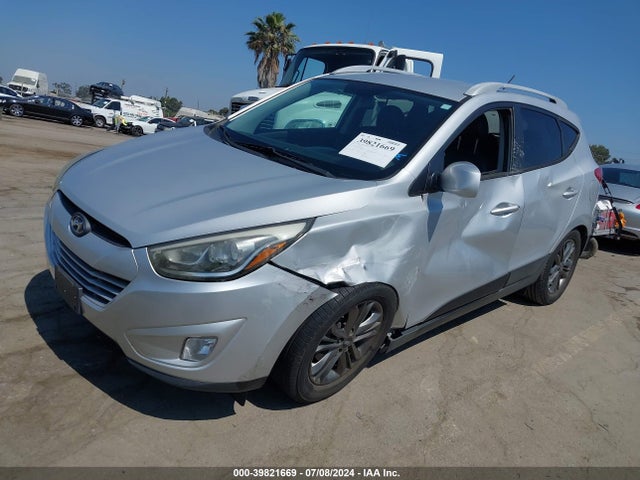 Hyundai TUCSON SE 2015 KM8JU3AG0FU987296 Image 2