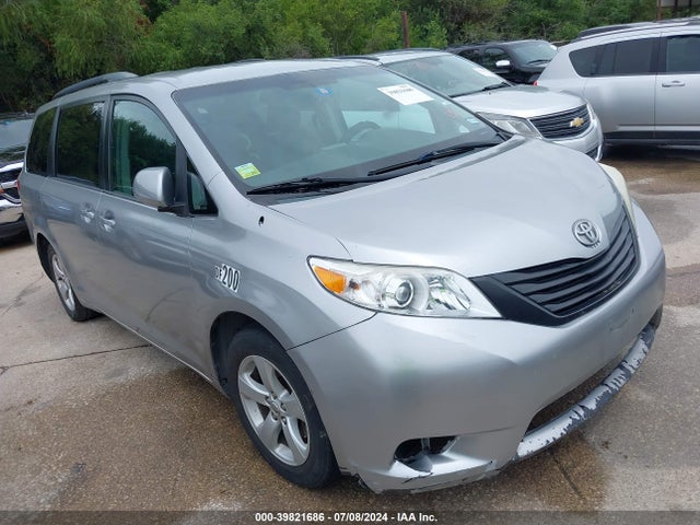 Toyota Sienna Le V6 8 Passenger 2014 5TDKK3DCXES408678 main image