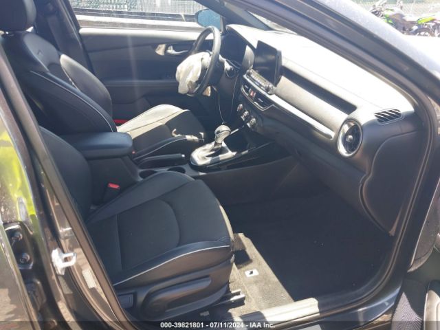 3KPF34AD3ME353257 KIA Forte Gt-line