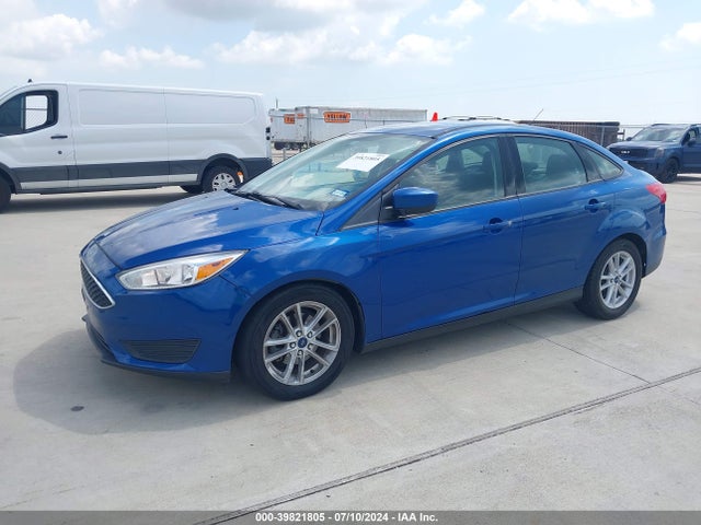 Ford FOCUS SE 2018 1FADP3F28JL216773 Image 2