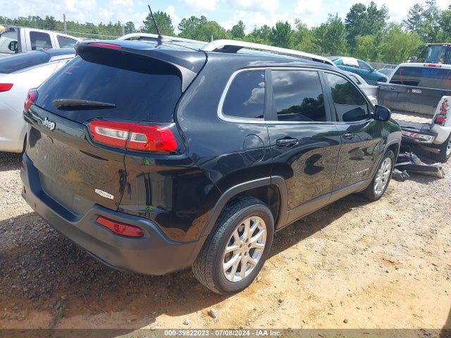 1C4PJLCB6FW770736 Jeep Cherokee Latitude