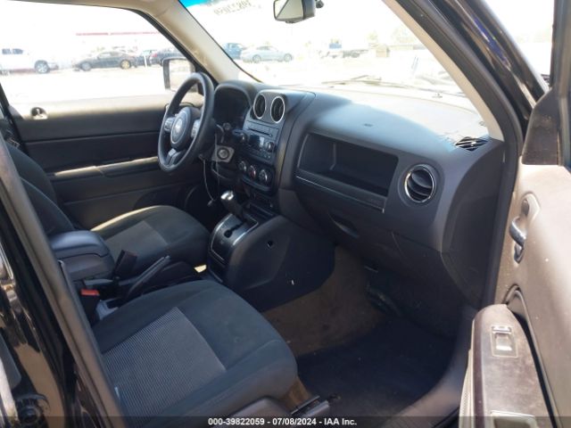1C4NJPBA7GD528641 Jeep Patriot Sport