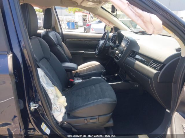 JA4AD3A32LZ017587 Mitsubishi Outlander Se 2.4