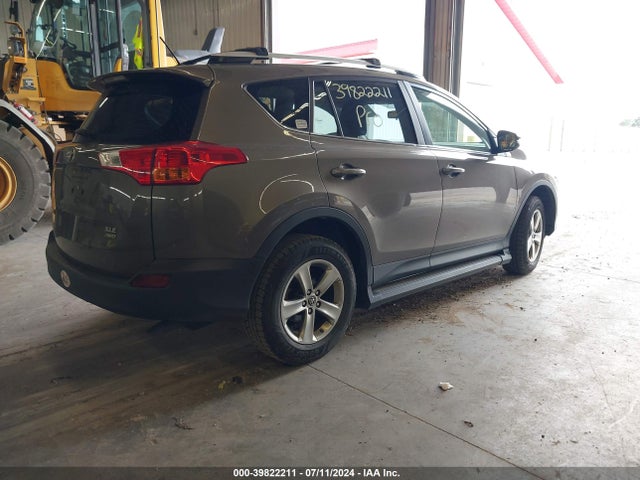 Toyota Rav4 Xle 2015 JTMRFREV9FD111646 Image 4
