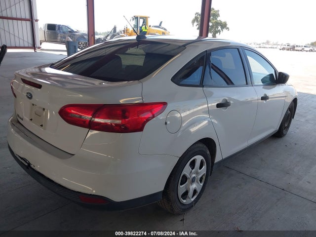 Ford FOCUS S 2017 1FADP3E29HL277772 Image 4