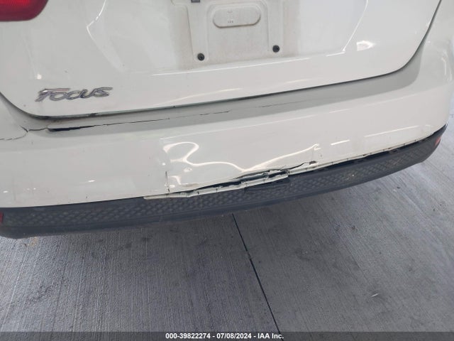 Ford FOCUS S 2017 1FADP3E29HL277772 Image 6