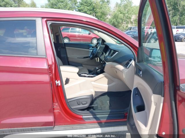 KM8J3CA26HU419273 Hyundai Tucson Limited