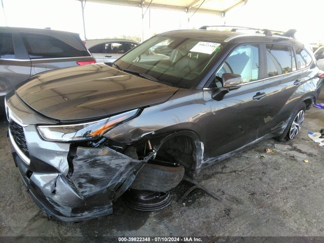 Toyota Highlander Xle 2023 5TDKDRAH1PS513786 Image 2