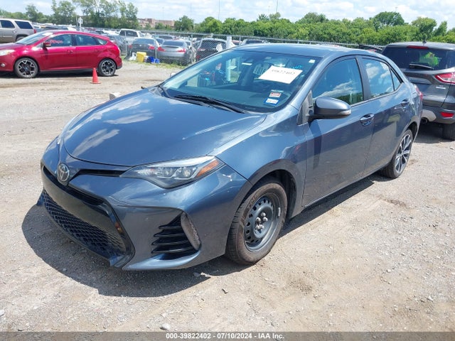 Toyota COROLLA SE 2017 5YFBURHE0HP573029 Image 2