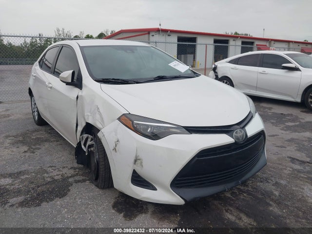 Toyota COROLLA LE 2019 5YFBURHE5KP930695 главное изображение