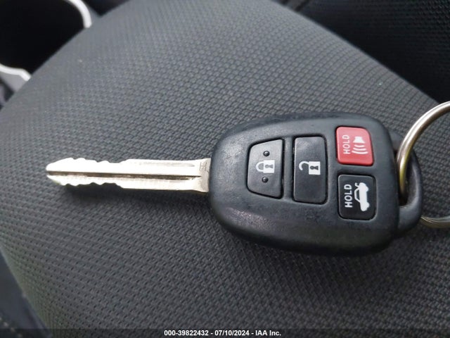Toyota COROLLA LE 2019 5YFBURHE5KP930695 Image 11