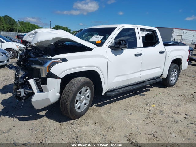 Toyota Tundra Sr 2023 5TFKB5ABXPX024792 Image 2
