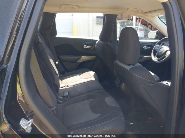 1C4PJLAB3HW643691 Jeep Cherokee Sport Fwd