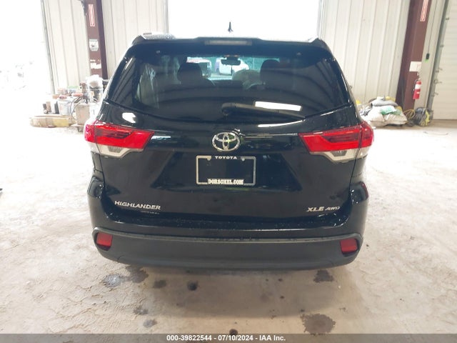 Toyota Highlander Xle 2018 5TDJZRFH2JS489107 Image 16
