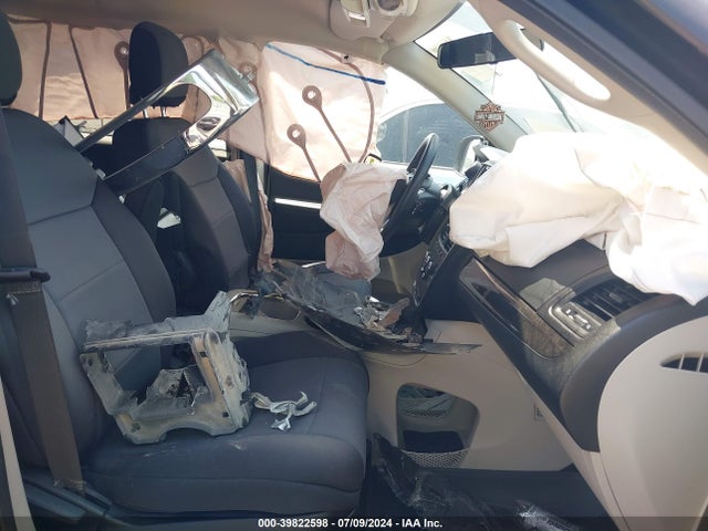 2C4RDGCG1GR313667 Dodge Grand Caravan Sxt