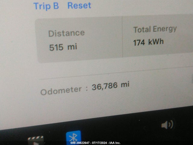 2021 TESLA MODEL Y 5YJYGAEE1MF185966 Photo 6