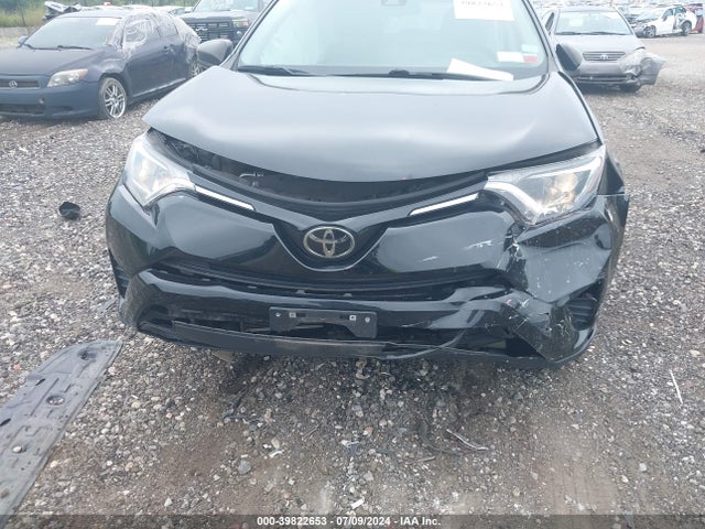 Toyota RAV4 LE 2018 2T3BFREV9JW821742 Image 12