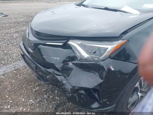 Toyota RAV4 LE 2018 2T3BFREV9JW821742 Image 6
